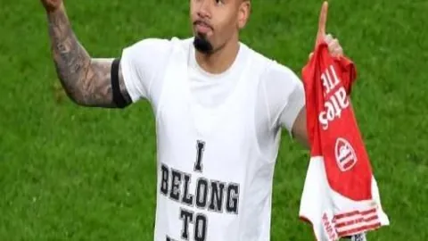 利物浦与切尔西竞逐19岁新星赫伊森，皇马亦卷入争夺战